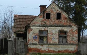 Vlada Srbije finansira kupovinu napuštenih kuća na selu