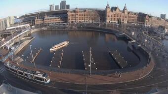 Gradnja podvodnog parkinga za bicikle u Amsterdamu u 60 sekundi
