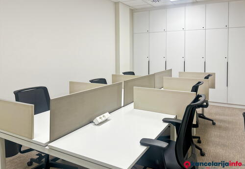 Kancelarije za iznajmljivanje u Autentičan prostor za zajednički rad sa svim sadržajima uključenim u cenu na lokaciji Signature SS14