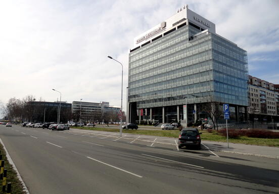 VIG  PLAZA