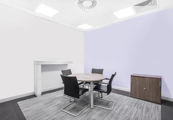 Fully serviced private office space for you and your team in Regus GTC FORTYONE