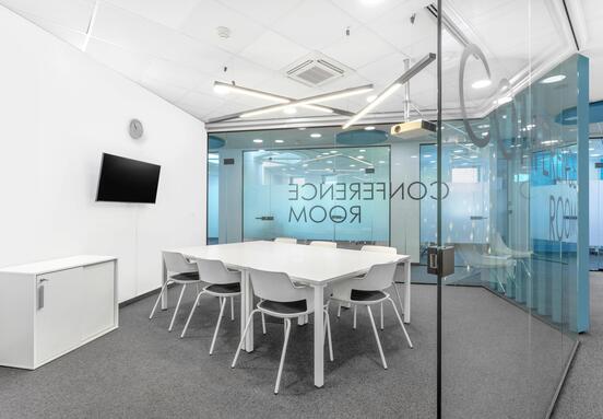 Privatne kancelarije za 4 zaposlenih na lokaciji Regus Kneza Mihaila