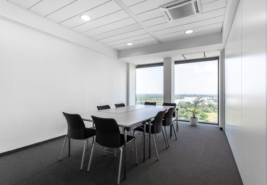 Privatne kancelarije za 4 zaposlenih na lokaciji Regus USCE Tower