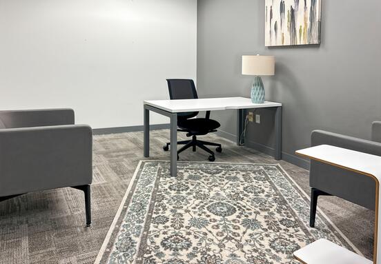 Neograničen pristup kancelariji na lokaciji HQ IRIN Business Center