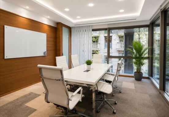 PREMIUM OFFICE | HRAM SVETOG SAVE | 180 m² | 5 PARKING MESTA